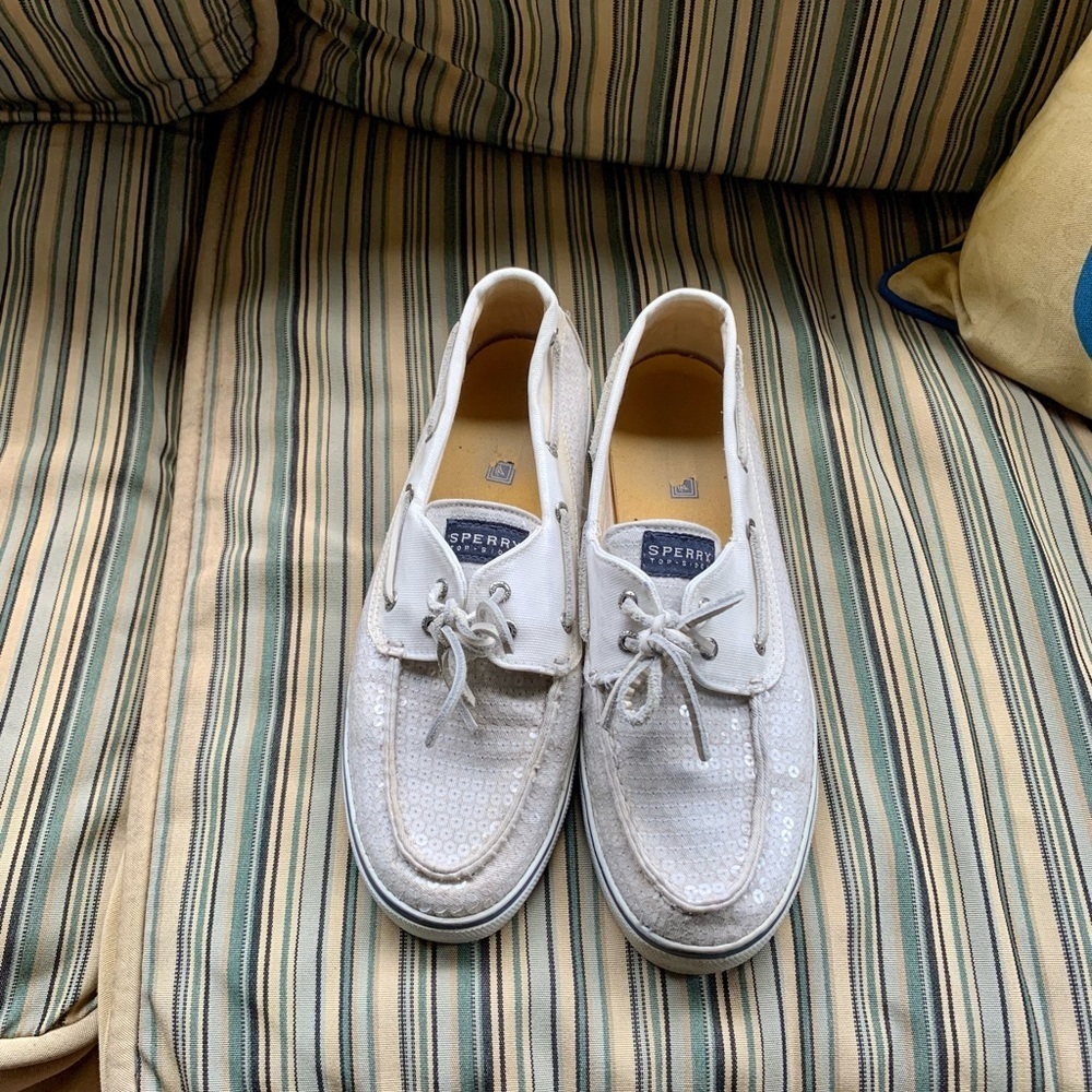 Sperry size 11